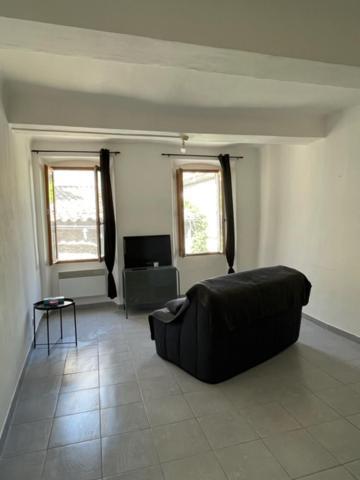 Joli Appartement Au Coeur Du Village Lorgues Bagian luar foto