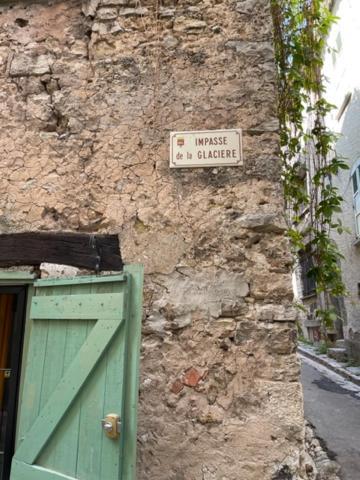 Joli Appartement Au Coeur Du Village Lorgues Bagian luar foto