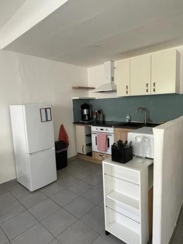 Joli Appartement Au Coeur Du Village Lorgues Bagian luar foto