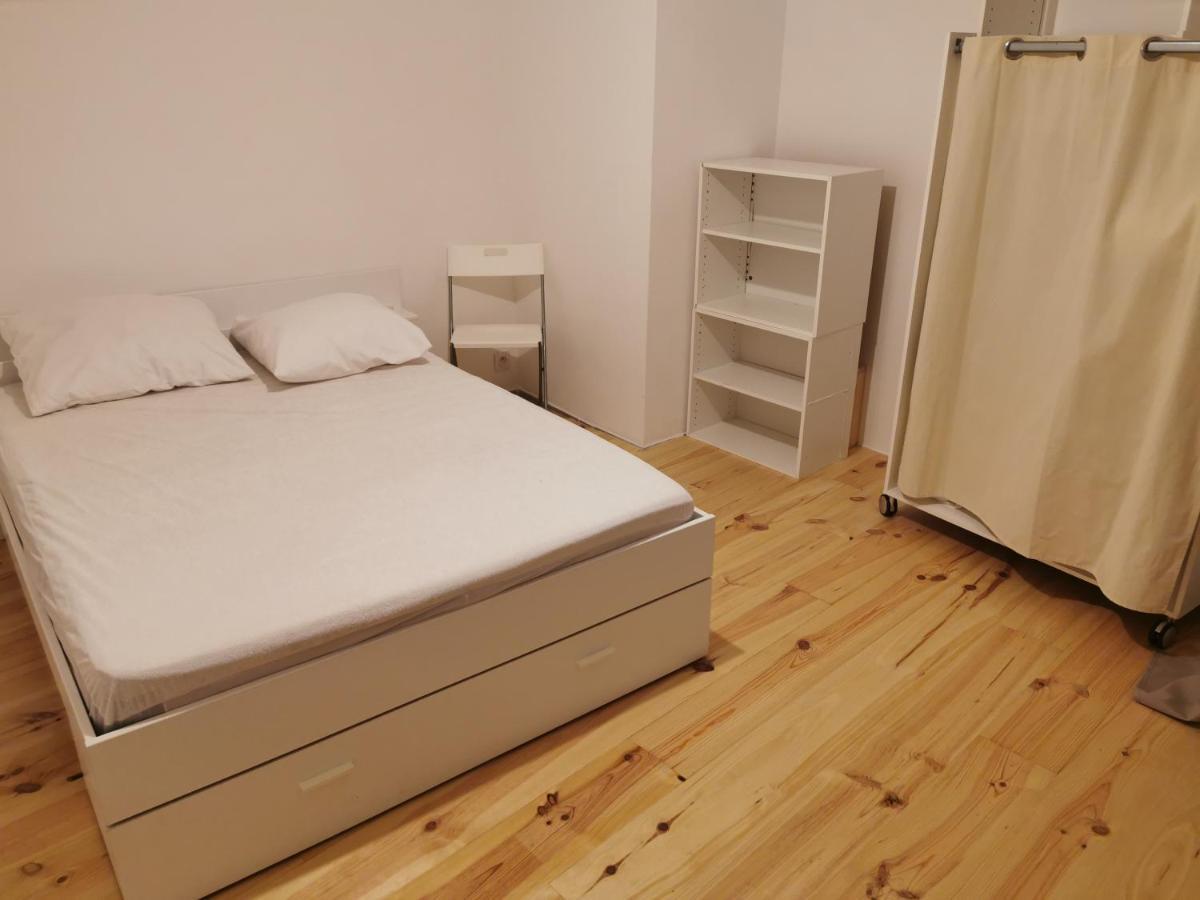 Joli Appartement Au Coeur Du Village Lorgues Bagian luar foto
