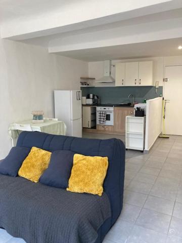 Joli Appartement Au Coeur Du Village Lorgues Bagian luar foto